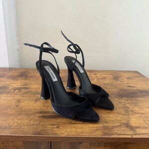 Steve Madden Elegant Black Ankle Strap Heels